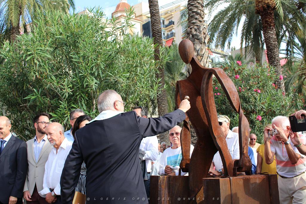 a3 Bendicion escultura 2.JPG